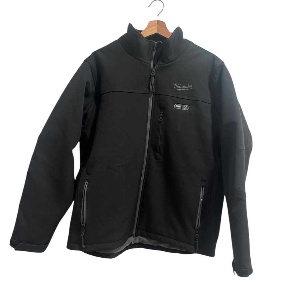 Milwaukee- Mens tough shell Unisex Heated Jacket Kit Black NWOT